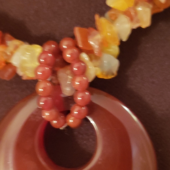 Coral red agate necklace - Picture 2 of 4